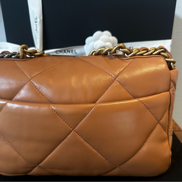 🦄RARE 🦄 Chanel 19 Small Caramel 22A Lambskin - Picture 13 of 17